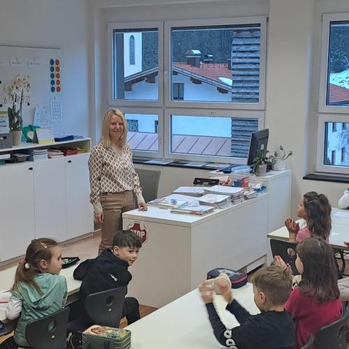 VS Flirsch, Geburtstag Direktorin Christa