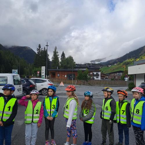 Fahrradübung der VS Flirsch 2025