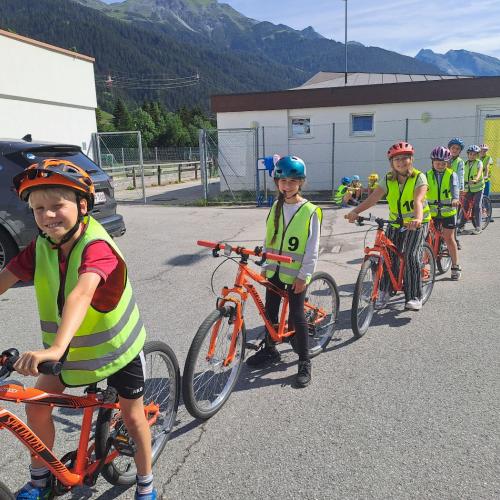 Fahrradprüfung VS Flirsch