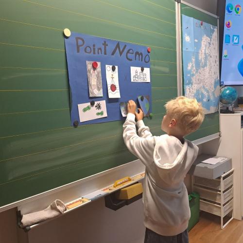 Referat Point Nemo, Flirsch